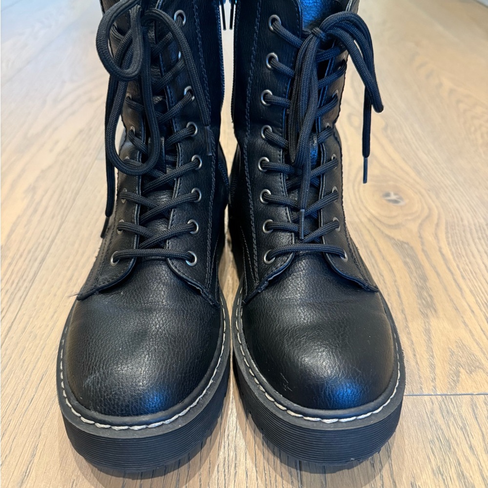 UNIONBAY Black Leather Combat Boots